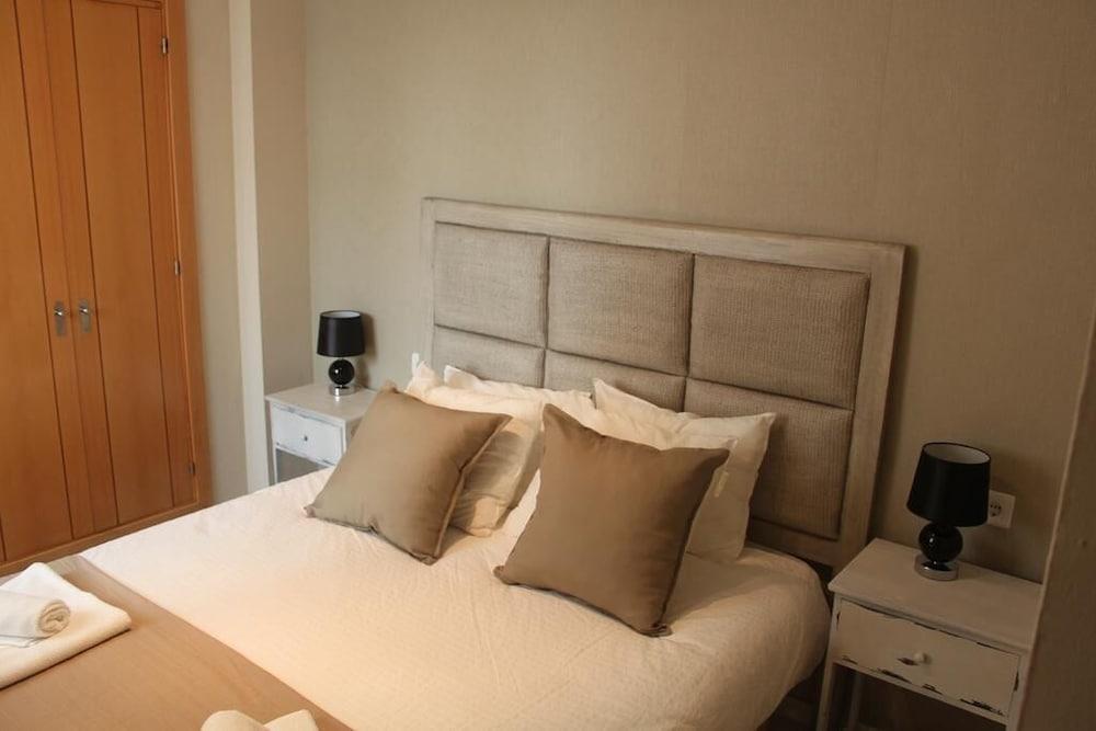 Ab Dominicum Apartamentos Малага Экстерьер фото