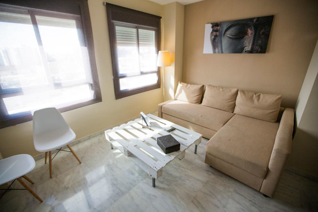 Ab Dominicum Apartamentos Малага Номер фото