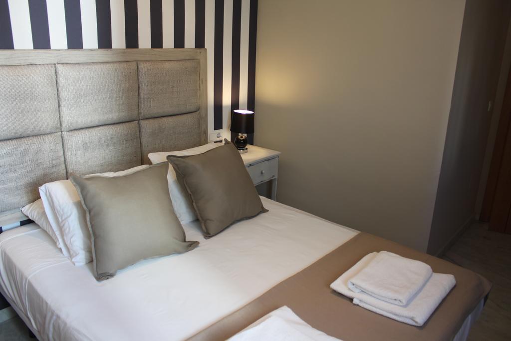 Ab Dominicum Apartamentos Малага Номер фото